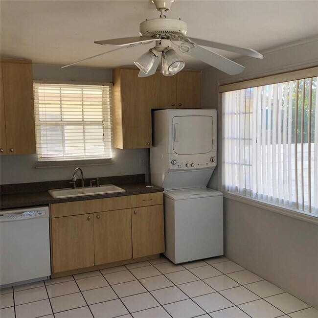 Photo - 409 S Orleans Ave