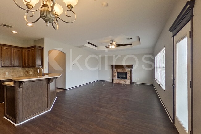 Photo - 4804 Doe Run Dr