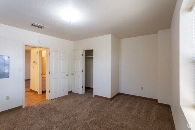 1BR 1BA - 510 SF