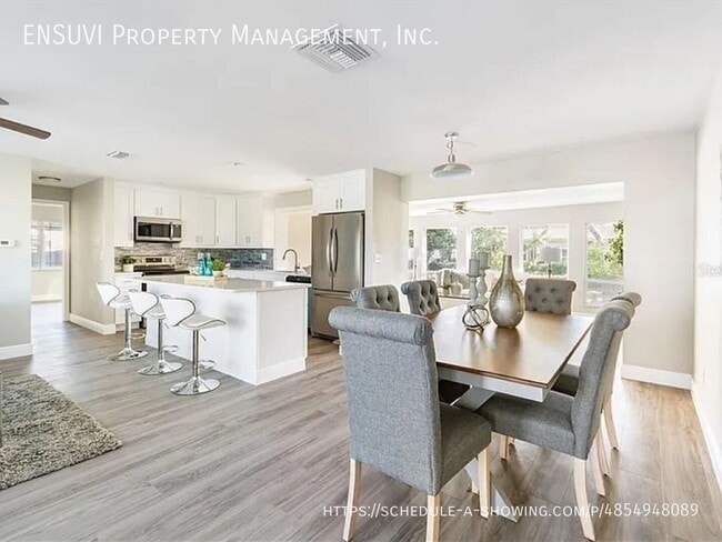 Photo - 2047 Imperial Way