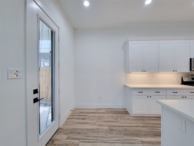 Photo - 5019 Creekmont Dr