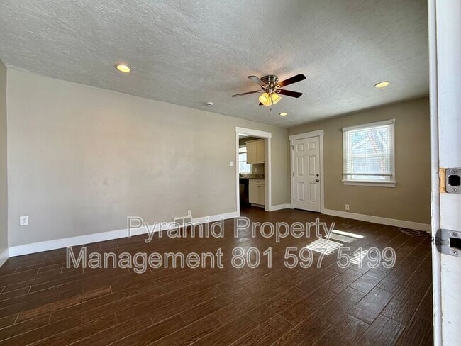 Photo - 3185 S 900 E