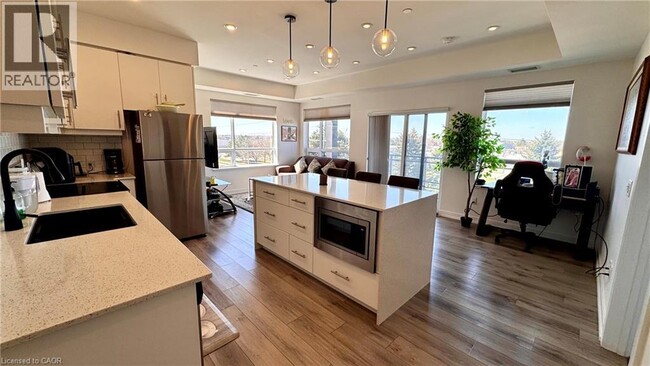 Photo - 255 Northfield Dr E Unit 301