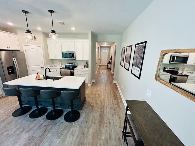 Photo - 5991 Born Dr