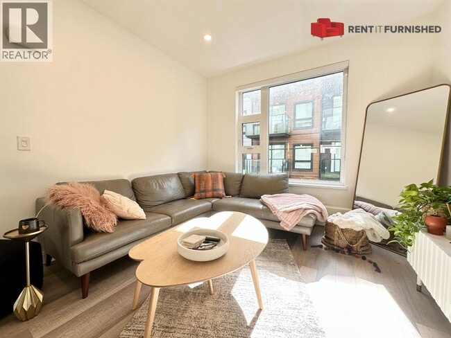 515 E 2nd St Unit 113