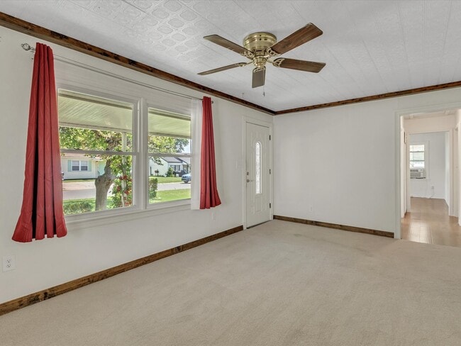 Photo - 815 Sandra Dr