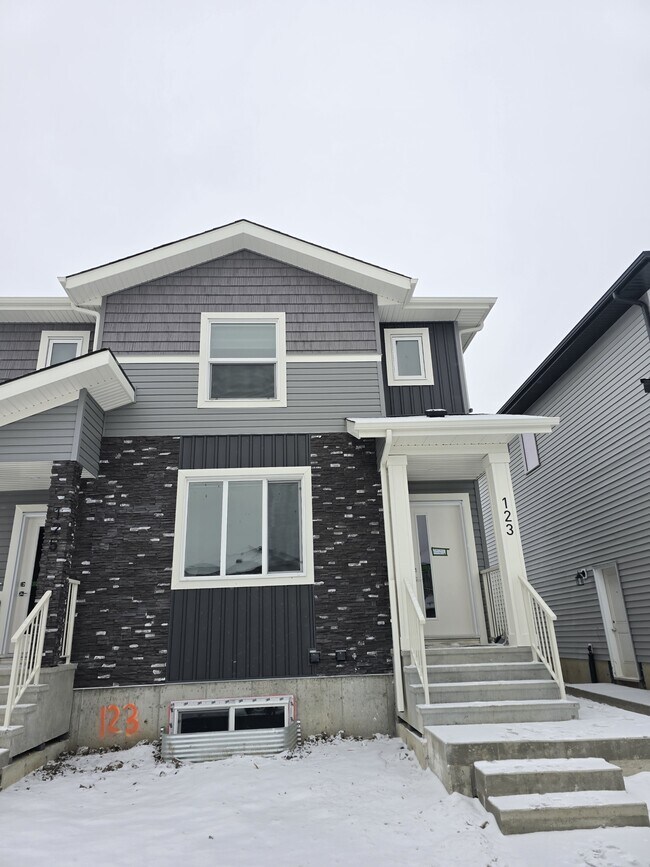 Photo - 132 Mitchell Bnd Unit 1