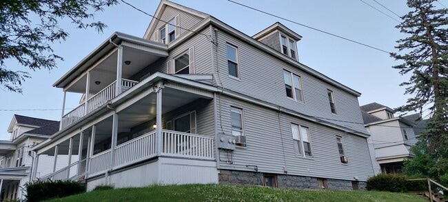 Photo - 36 S Main Ave Unit 1