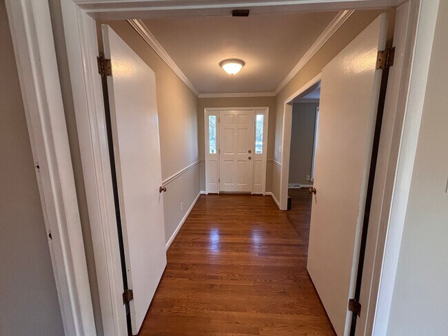 Photo - 6325 Percy Dr