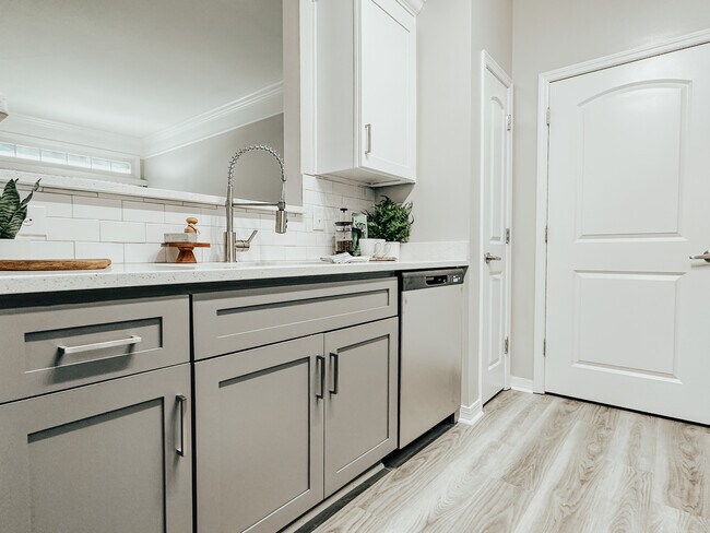 Photo - Monticello at Town Center