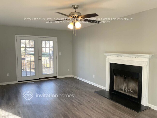 Photo - 205 Crossfire Rd