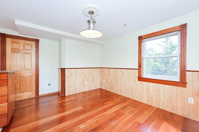 Photo - 24 Glenwood Ave Unit 3