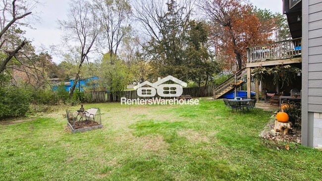 Photo - 708 8th St N