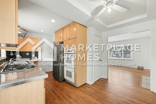 Photo - 24865 Grove Ave