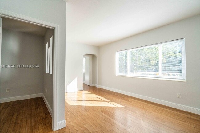 Photo - 7301 Carlyle Ave Unit 7