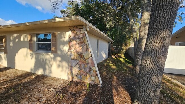 Photo - 1270 Deltona Blvd