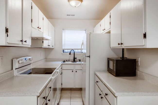 Photo - 225 E 8th Ave Unit 225 E. 8th  C1