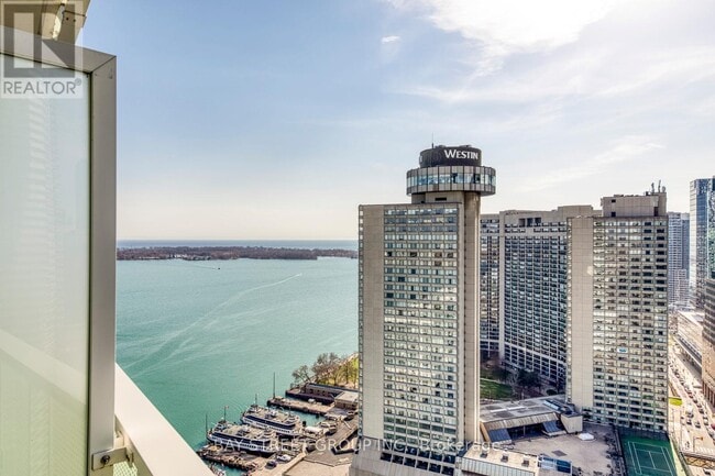 Photo - 15 Queens Quay E Unité 2905
