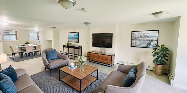 Photo - 300 Paterson Plank Rd Unidad 1