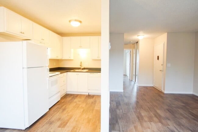 Photo - Contemporary 1-Bedroom in Buckman Neighborhood with Parking! Unit 1519