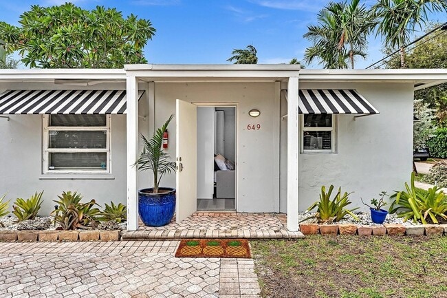 Photo - 649 NE 16th Terrace