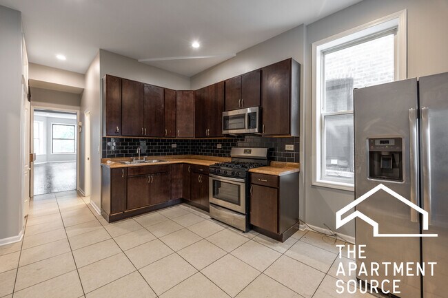 Photo - 1711 N Kedzie Ave
