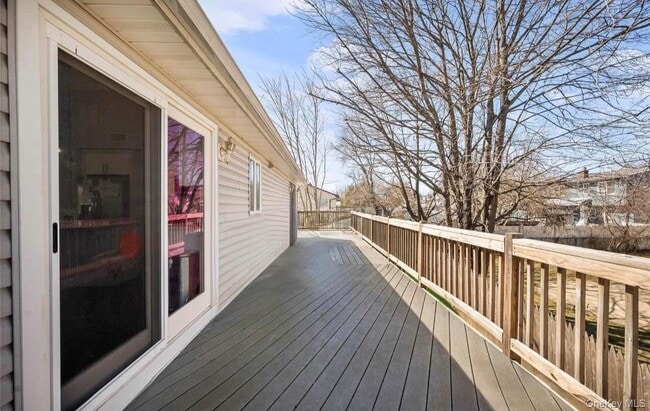 Photo - 321 Sherbrooke Rd