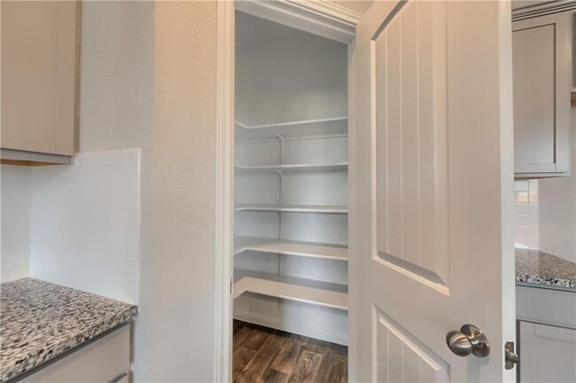 Photo - 212 Strand Ln