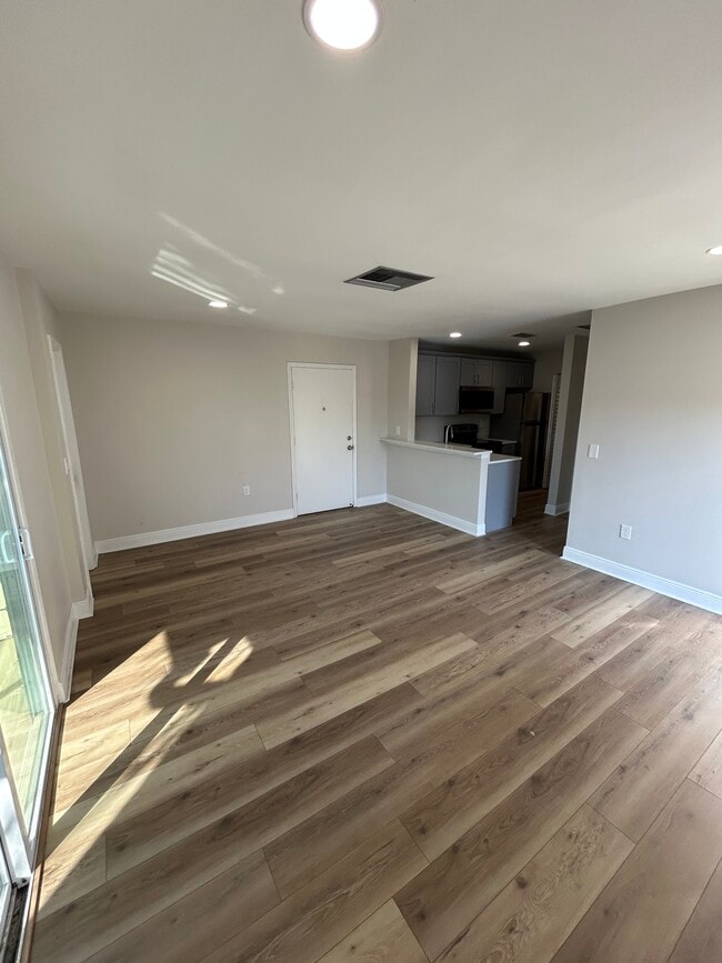 Photo - 3848 N Lake Dr Unit 137