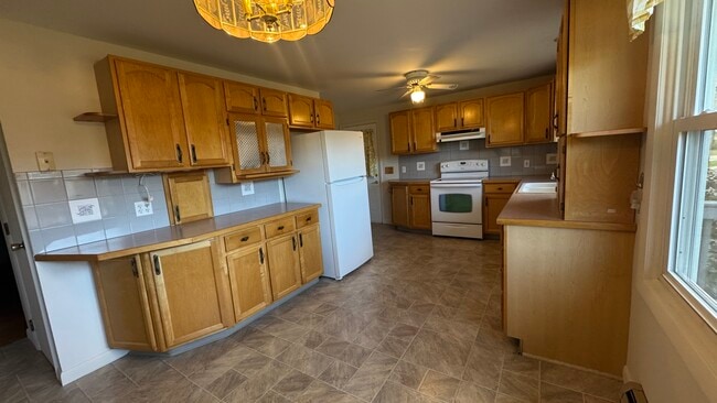 Photo - 2 Lawndale St