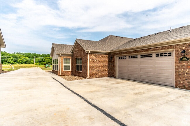 Building Photo - 102 Legacy Dr Rental