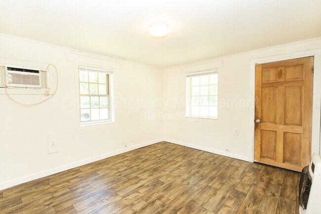 Photo - 417 N Hawthorne St