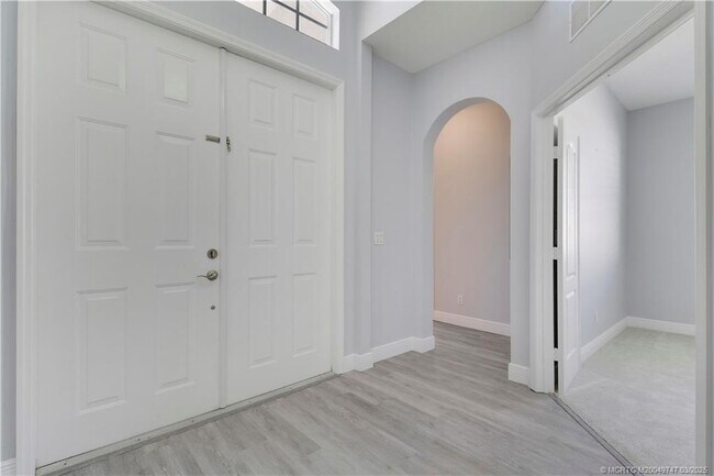 Photo - 465 NW Sunflower Pl House