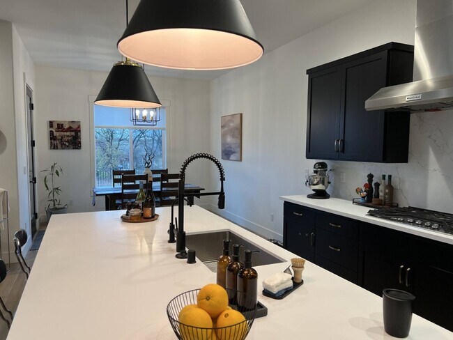 Photo - Custom 4 Bedroom + Office - Clover Creek Preserve