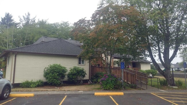 Photo - 150 S Wahanna Rd