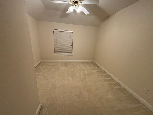Photo - 4210 Leaflock Ln