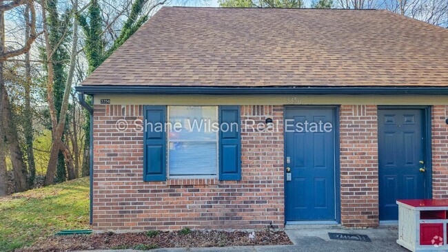 Building Photo - 2 BR 1.5 BA townhouse up for lease! Not fa...