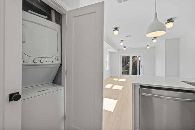 Photo - 22 Paris St Unit 3