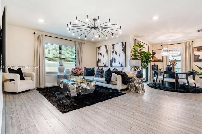 Photo - 2940 Shortleaf Ave