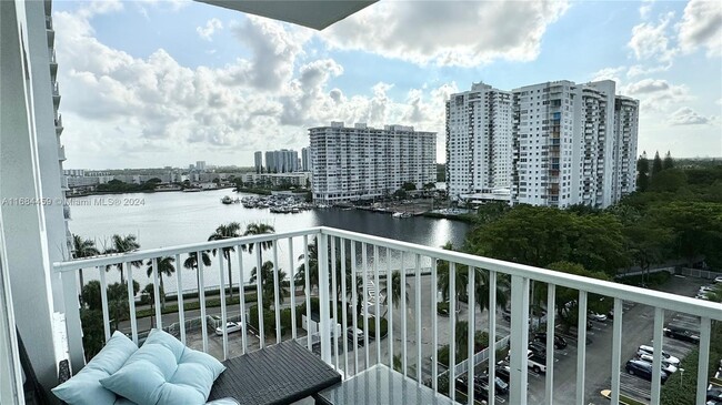 Photo - 2801 NE 183rd St Condo Unit 1005W