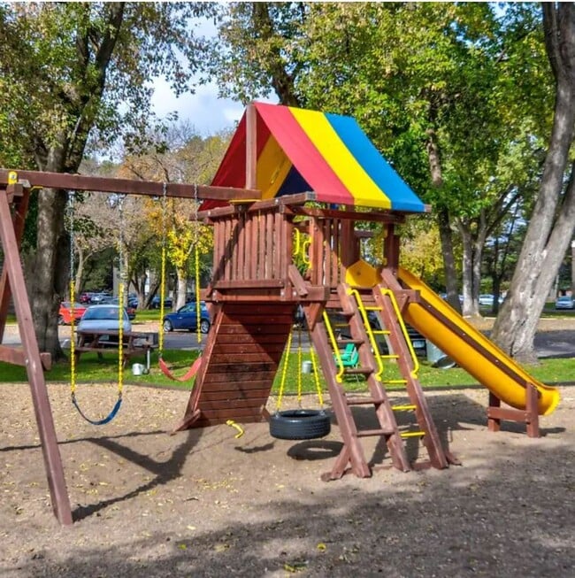 Photo - Burnsville Pointe