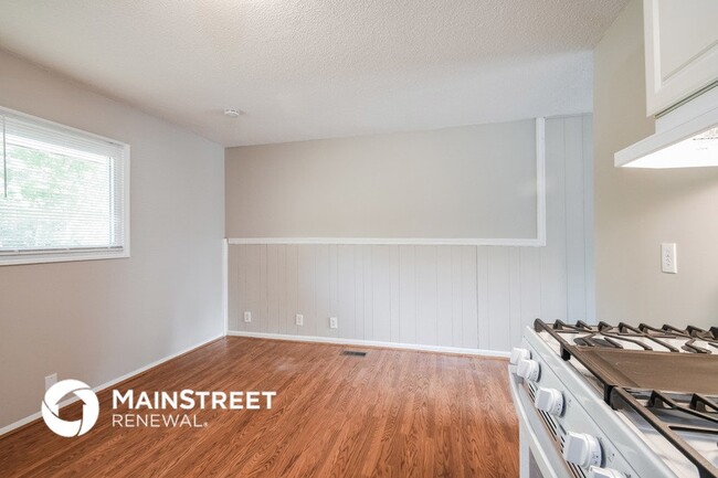 Photo - 4315 Aspen Way