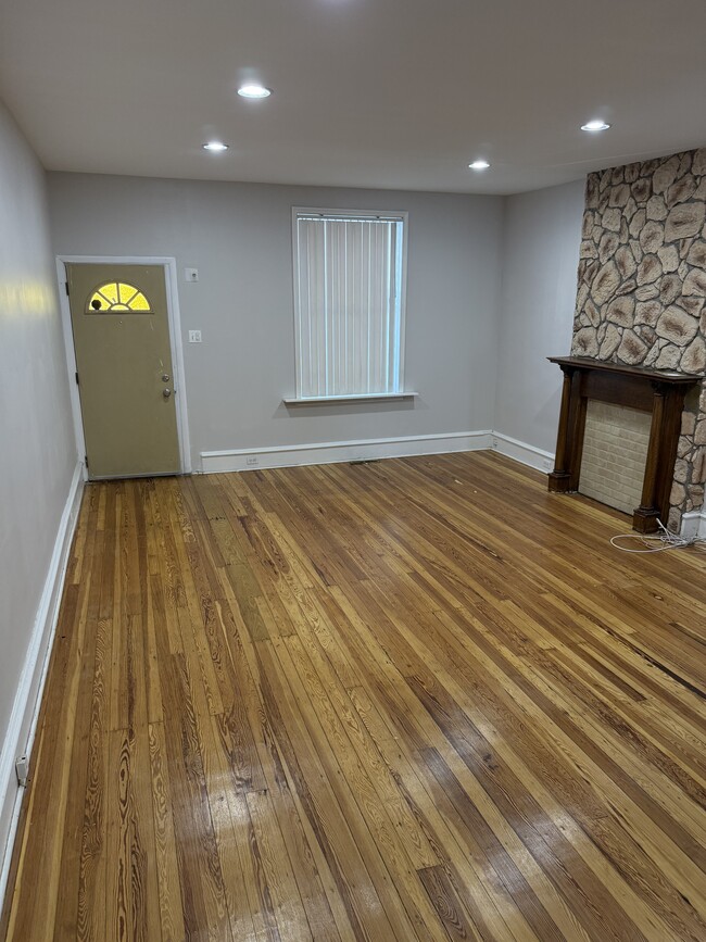 Photo - 5536 Ridge Ave