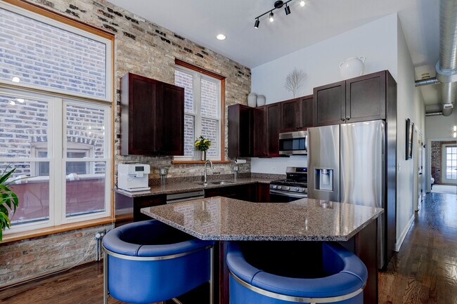 Photo - 3226 N Sheffield Ave