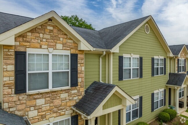Gravois Ridge Townhome Apartments