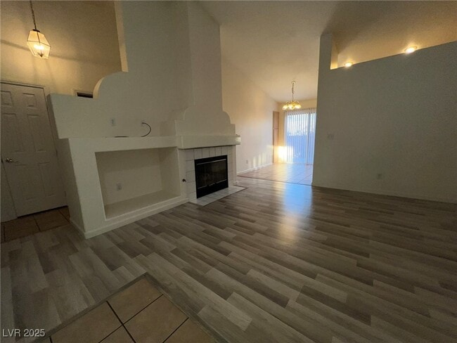 Photo - 1708 Eagle Peak Way