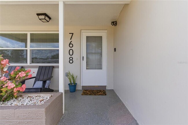 7608 Sue Ellen Dr