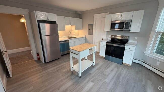 Building Photo - Charming 2-Bedroom w/ Office Apartment in ... Unit 227B