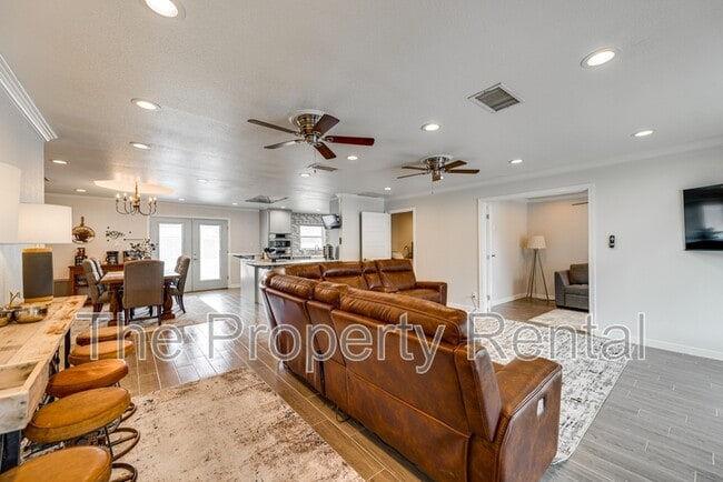 Photo - 1603 Mc Clintic St