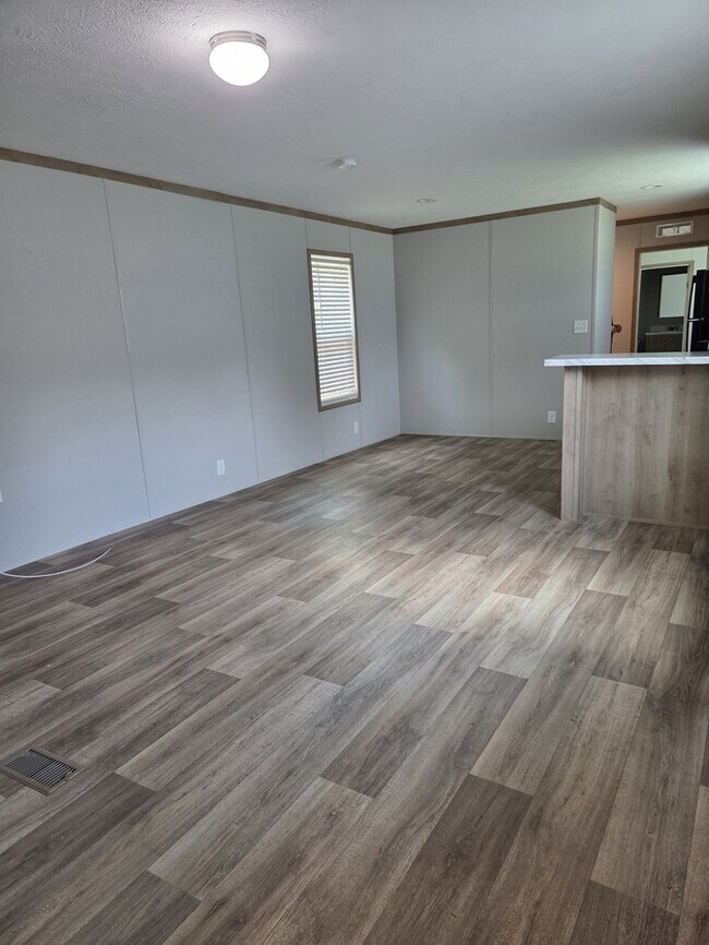 Photo - Lovely 3 Bedroom/2 Bath Single Wide in Madison